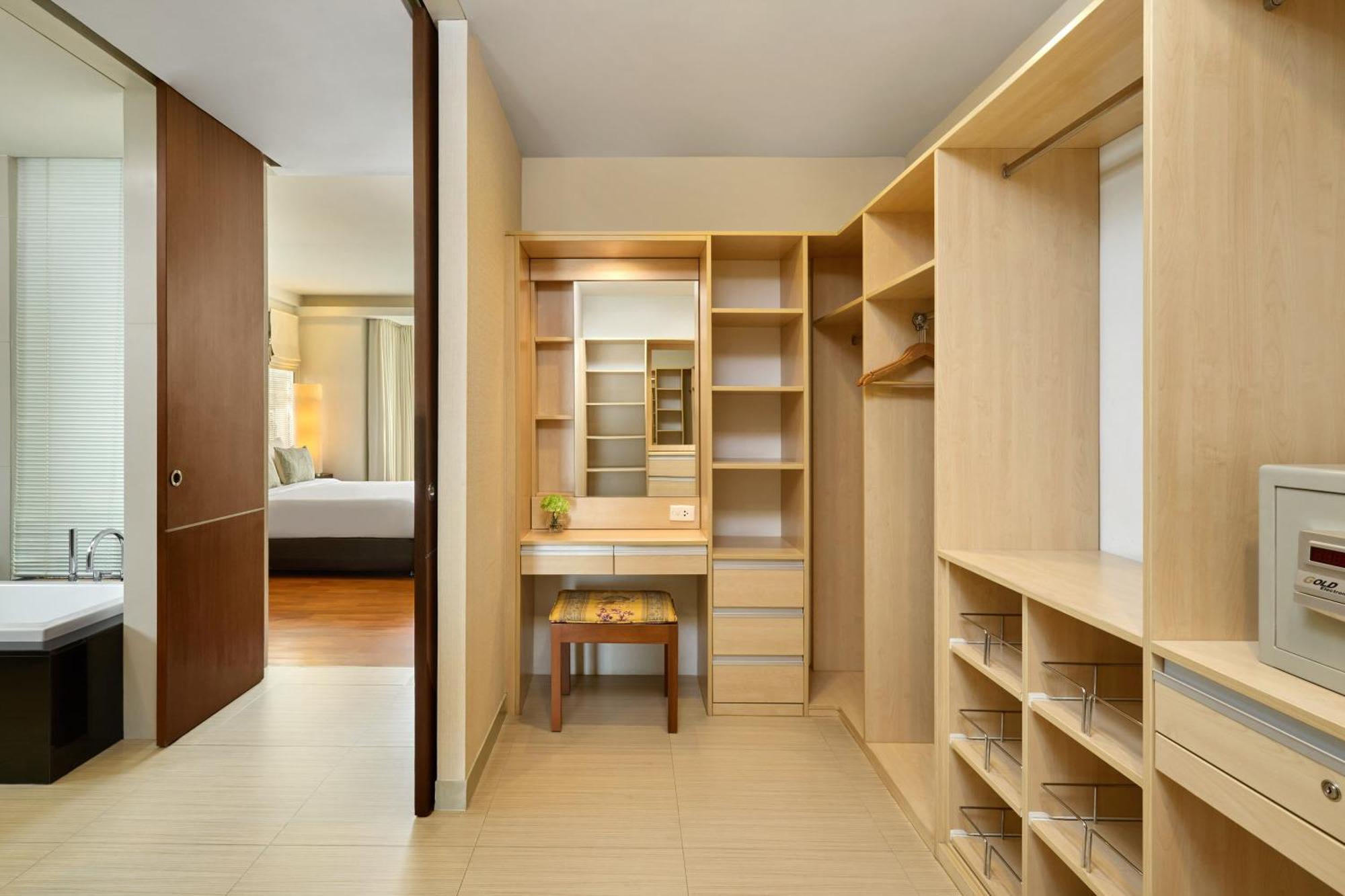 The Park Nine Hotel Srinakarin Bangkok Ngoại thất bức ảnh