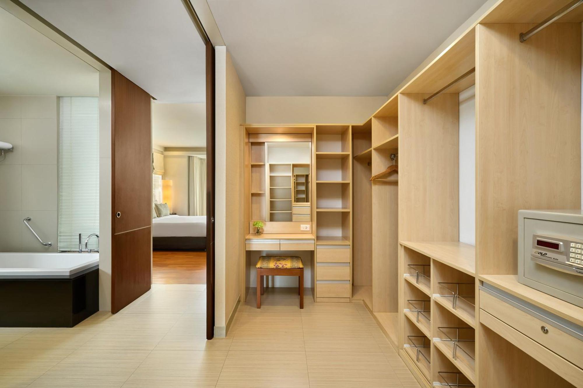 The Park Nine Hotel Srinakarin Bangkok Phòng bức ảnh